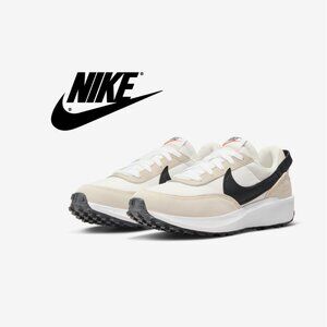 NIKE Waffle Debut Retro Sneaker